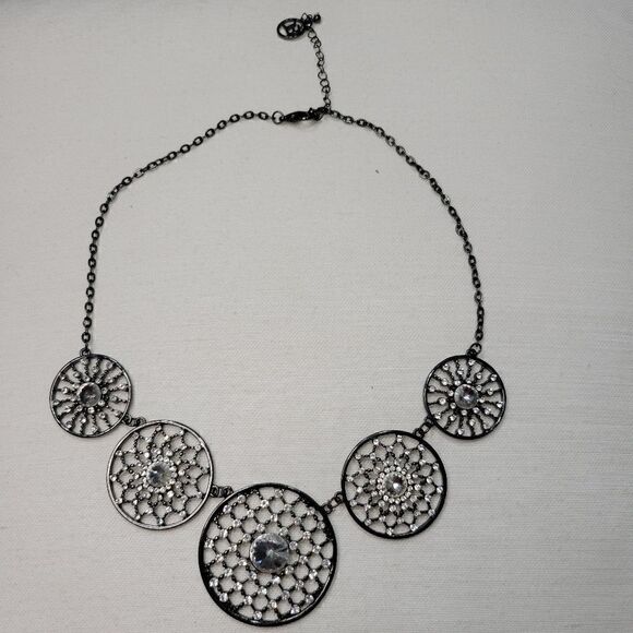 Necklace - Picture 1 of 1